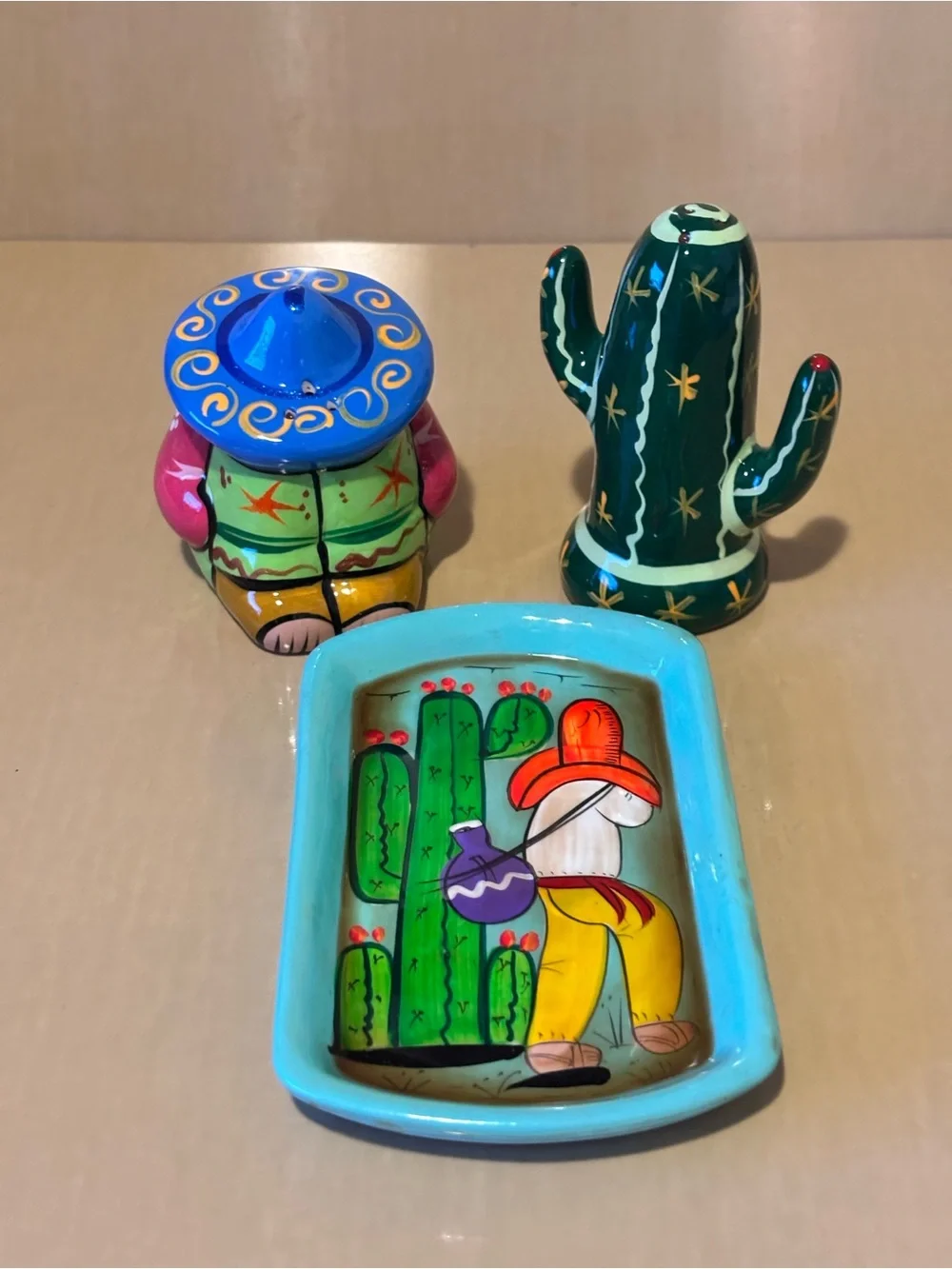 Handpainted Mexican Ceramic Salt & Pepper Shakers with Underplate